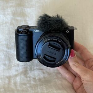 SONY ZV-e10 DIGITAL CAMERA